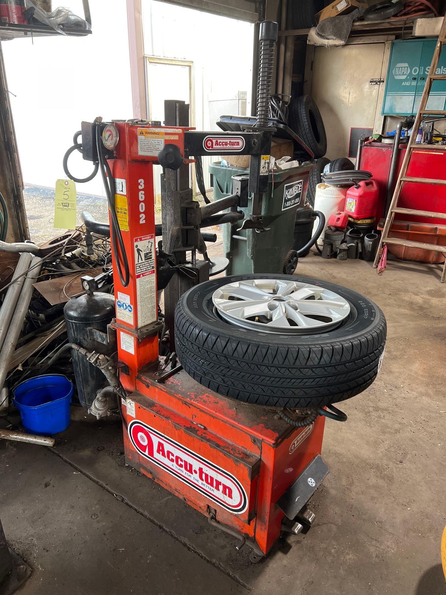 Accu-Turn 3602 Tire Changer