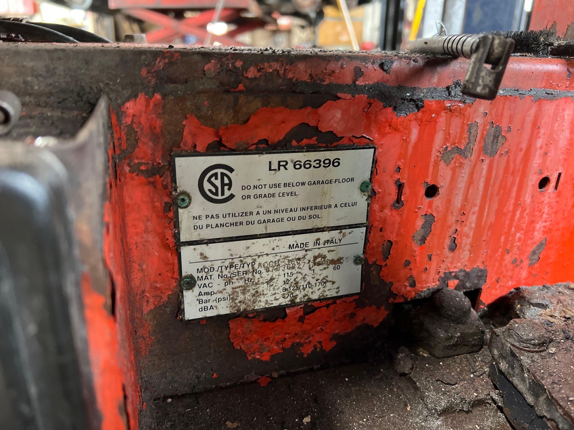 Accu-Turn 3602 Tire Changer