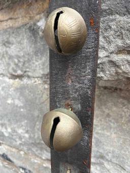 Early strand of sleigh bells