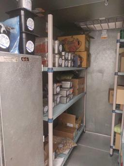 3 Metro Max MaxQ Anti Microbial Poly Shelves