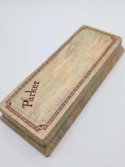 Unusual lavender color Parker pen & pencil set, boxed
