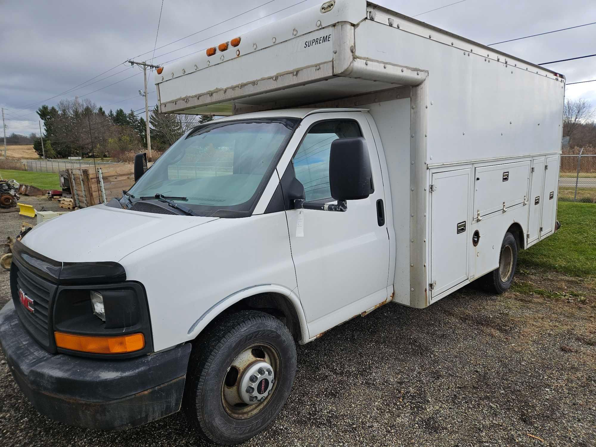 2005 GMC Savana box van work body, runs