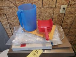 Manitowoc Q210 Ice Machine w/ Cooler