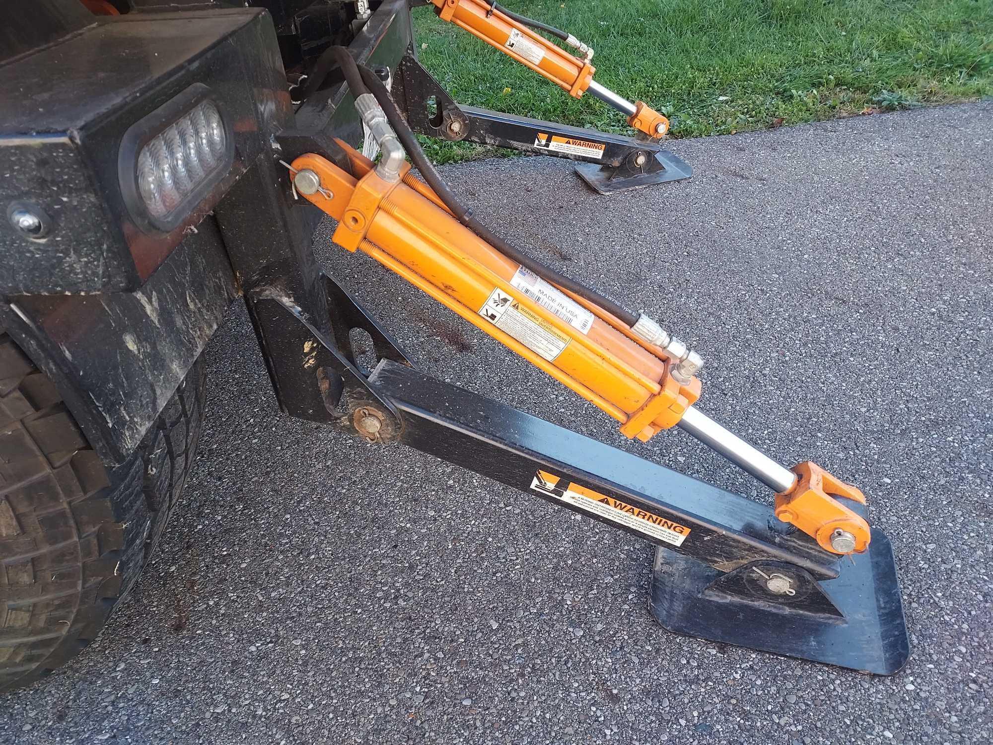 2019 Equipter RB4000 Self-Propelled Roofing Trailer