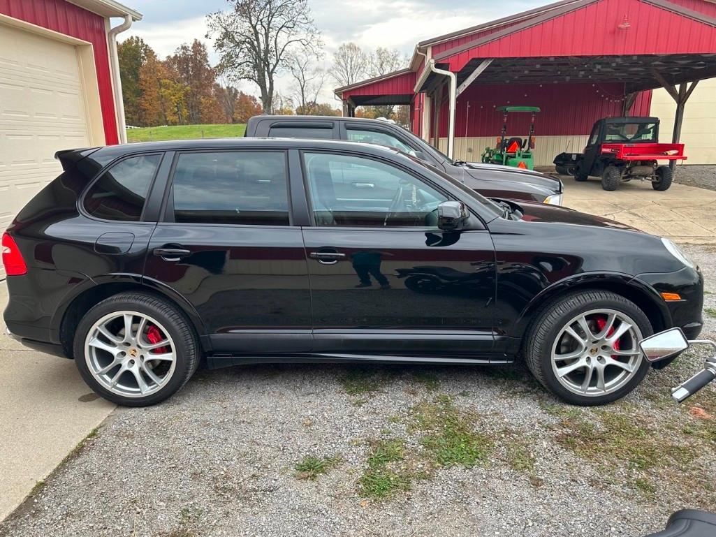 2010 Porsche Cayenne GTS