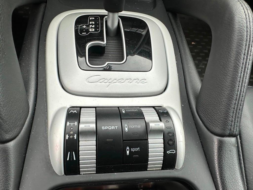 2010 Porsche Cayenne GTS