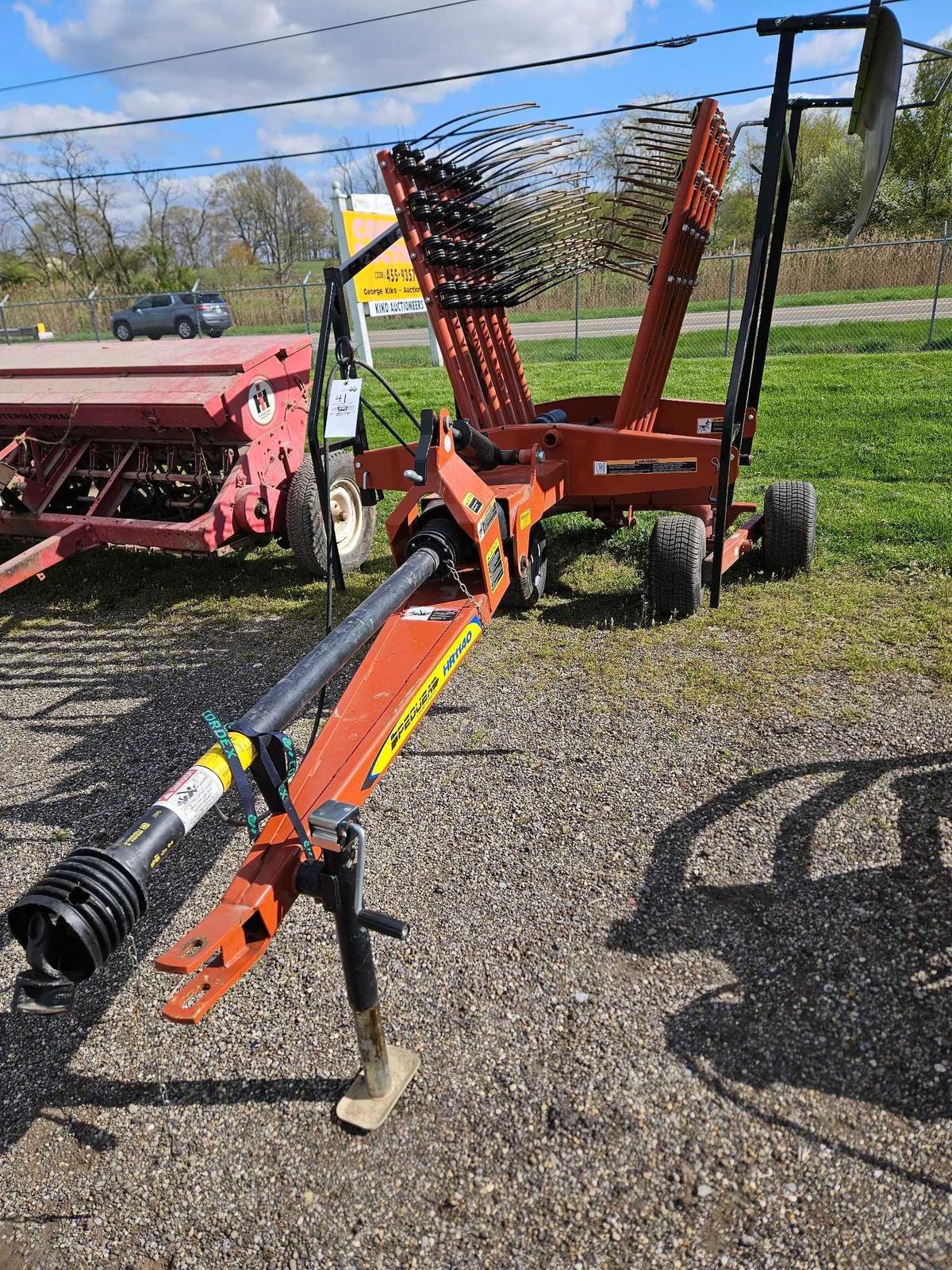 Pequea HR1140 hay rake, like new