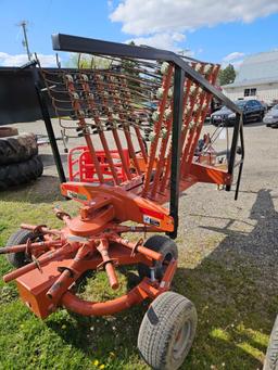 Pequea HR1140 hay rake, like new