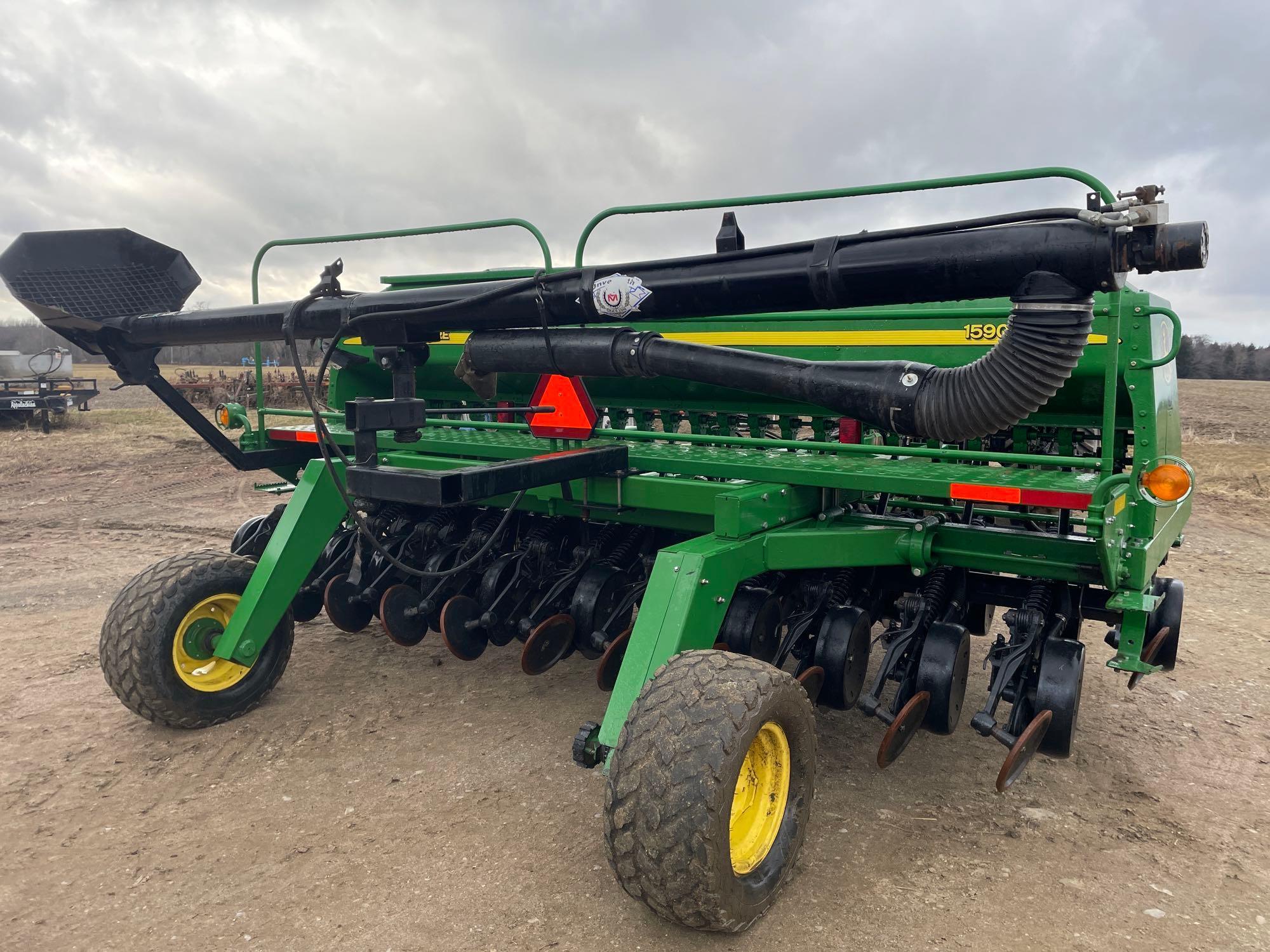 John Deere 1590 15ft No-Till Grain Drill with Grass Seed Box