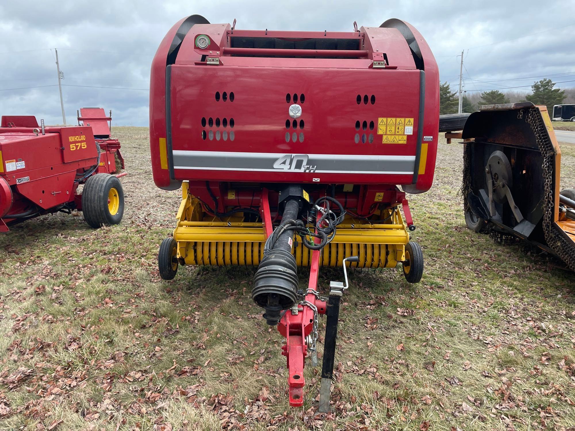 2015 New Holland RB 450 Round Baler
