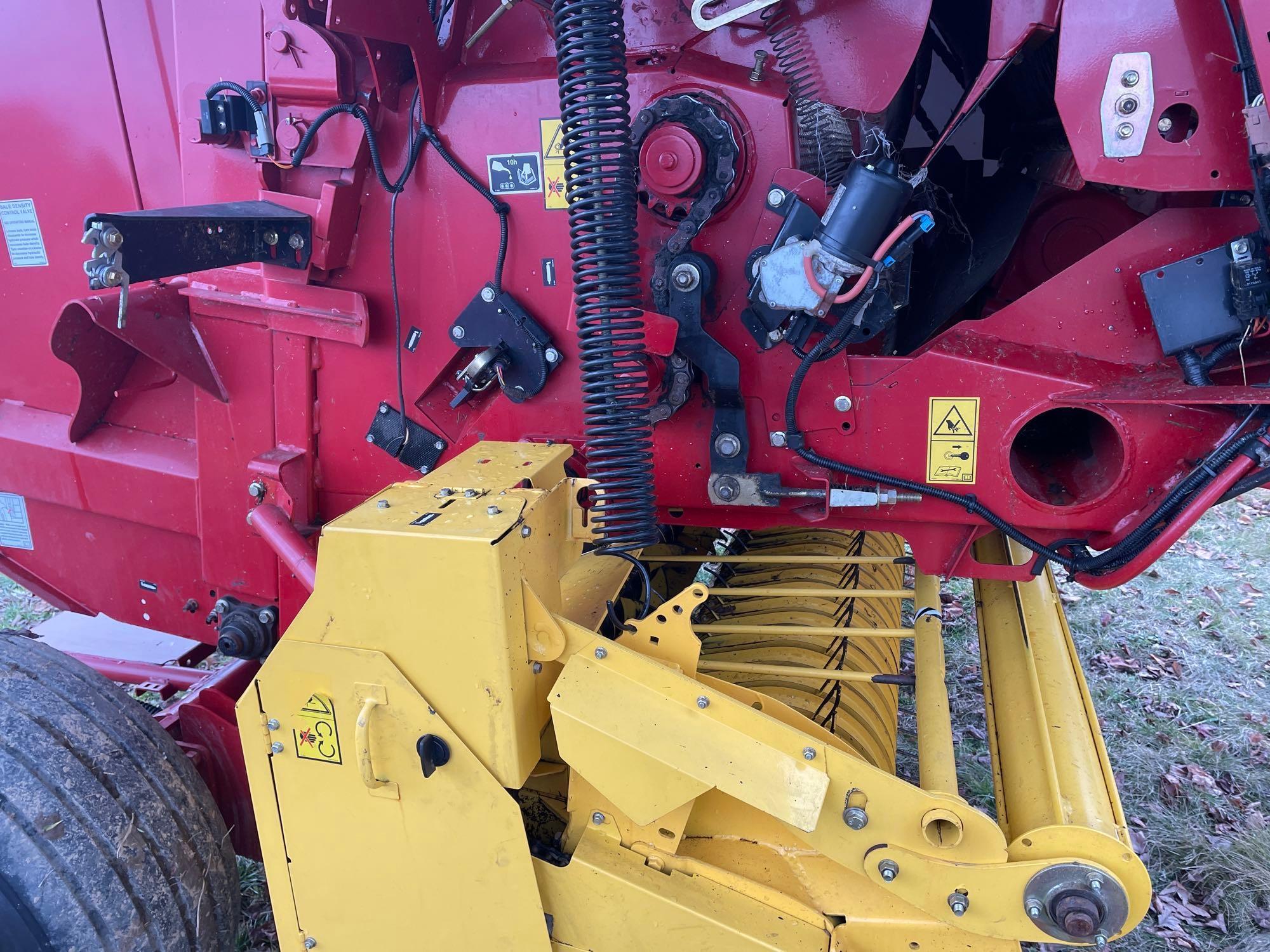 2015 New Holland RB 450 Round Baler