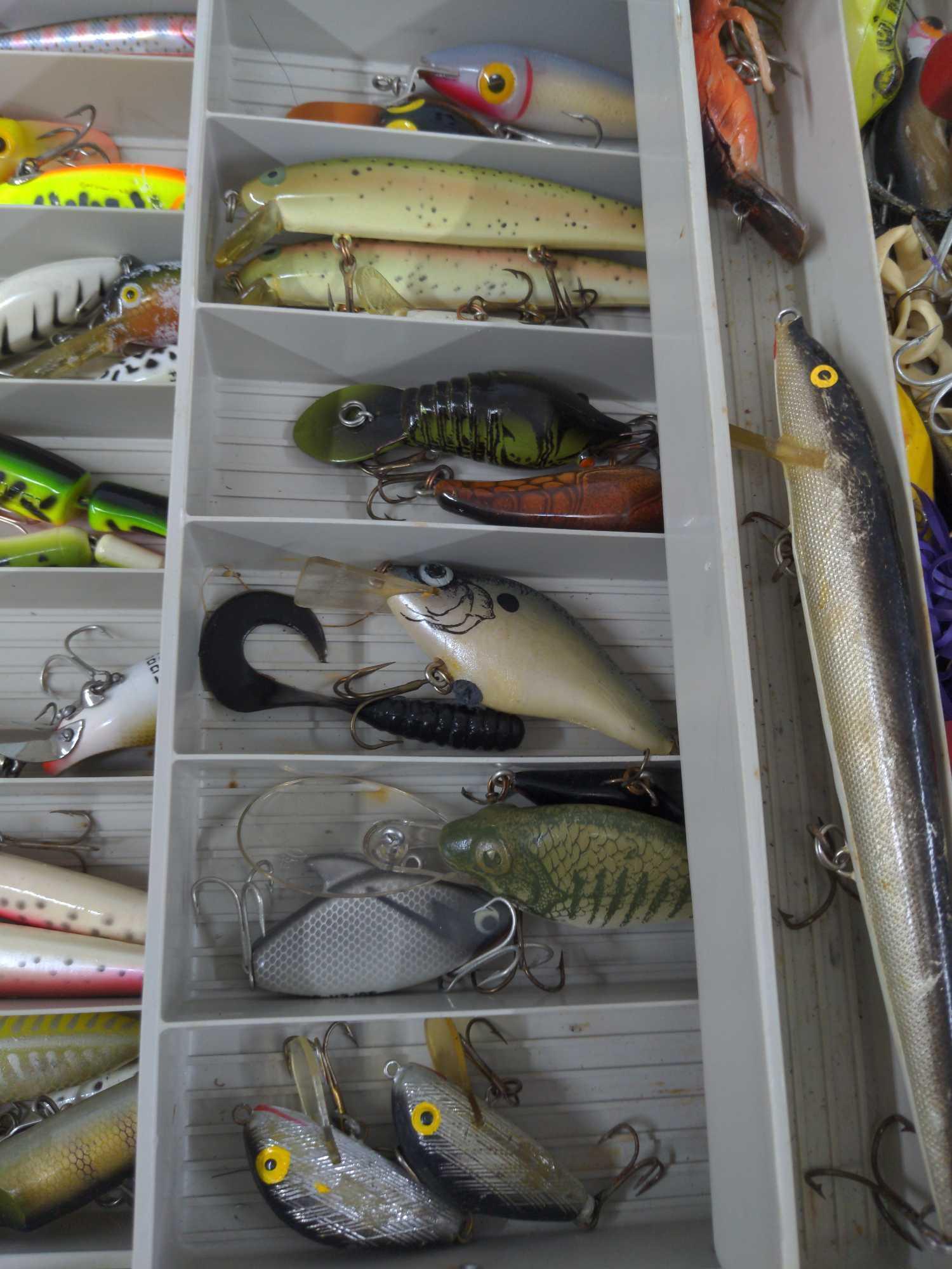 Huge Tackle Box full of Vintage fishing lures