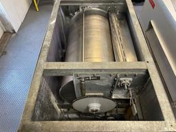 A1 flake ice machine, Model DER26F-5T, with Thermatrol compressor