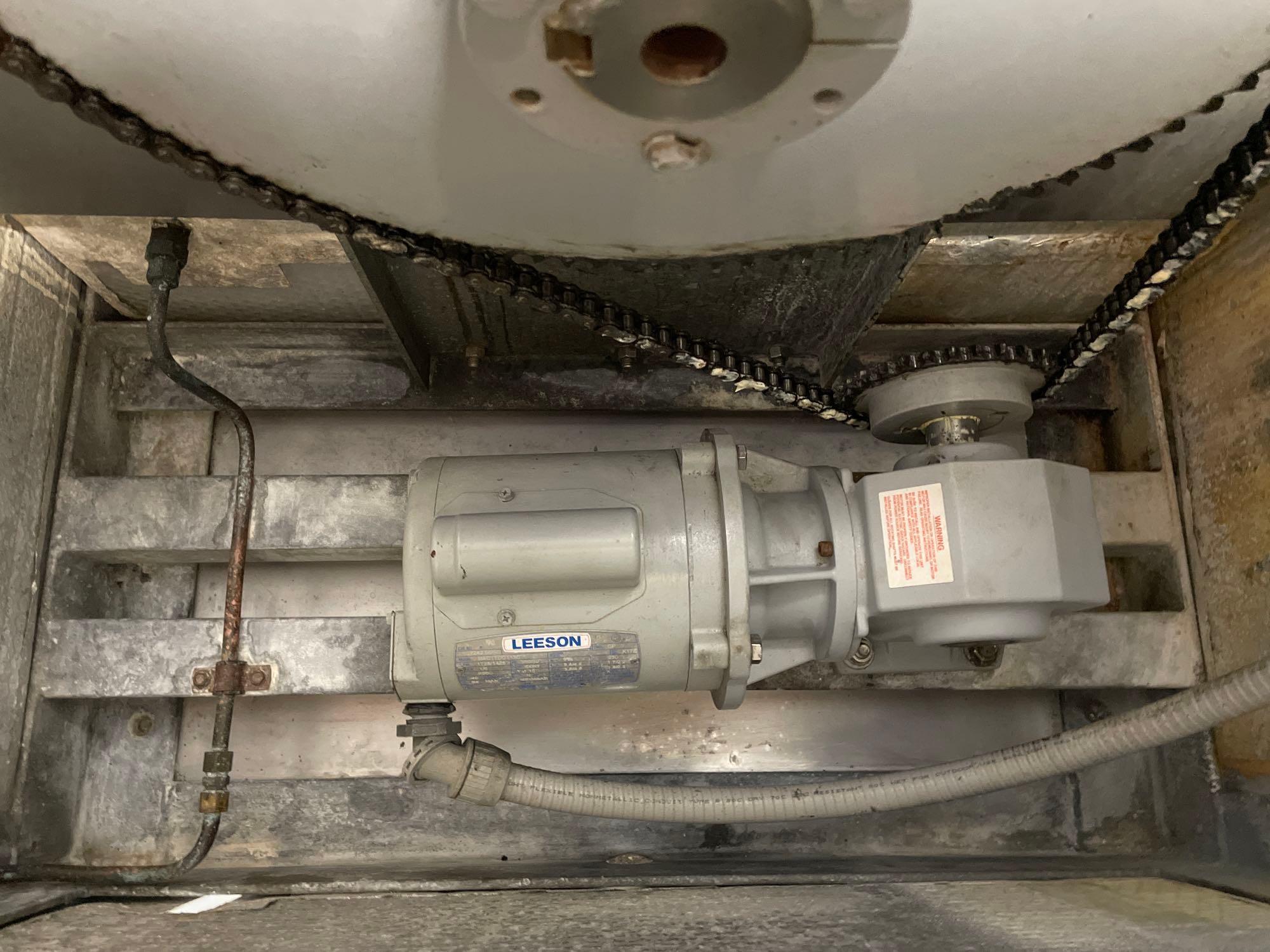 A1 flake ice machine, Model DER26F-5T, with Thermatrol compressor