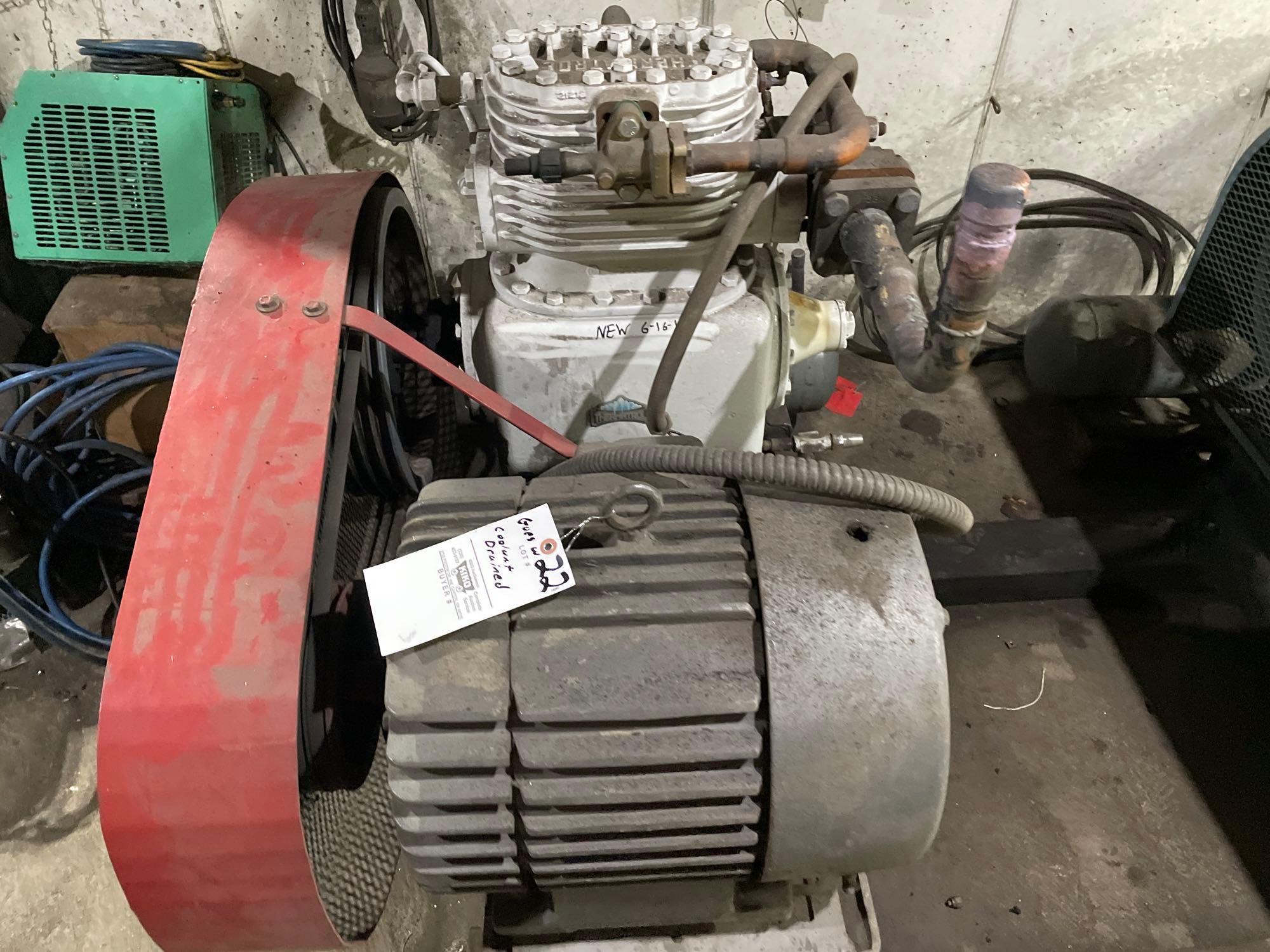 A1 flake ice machine, Model DER26F-5T, with Thermatrol compressor