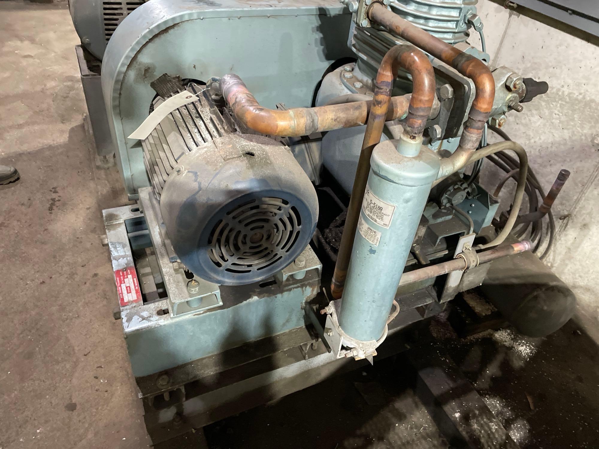 A1 flake ice machine, model DER26F-6T, with Grasso compressor
