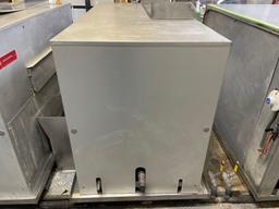 A1 flake ice machine, model DER26F-6T, with Grasso compressor