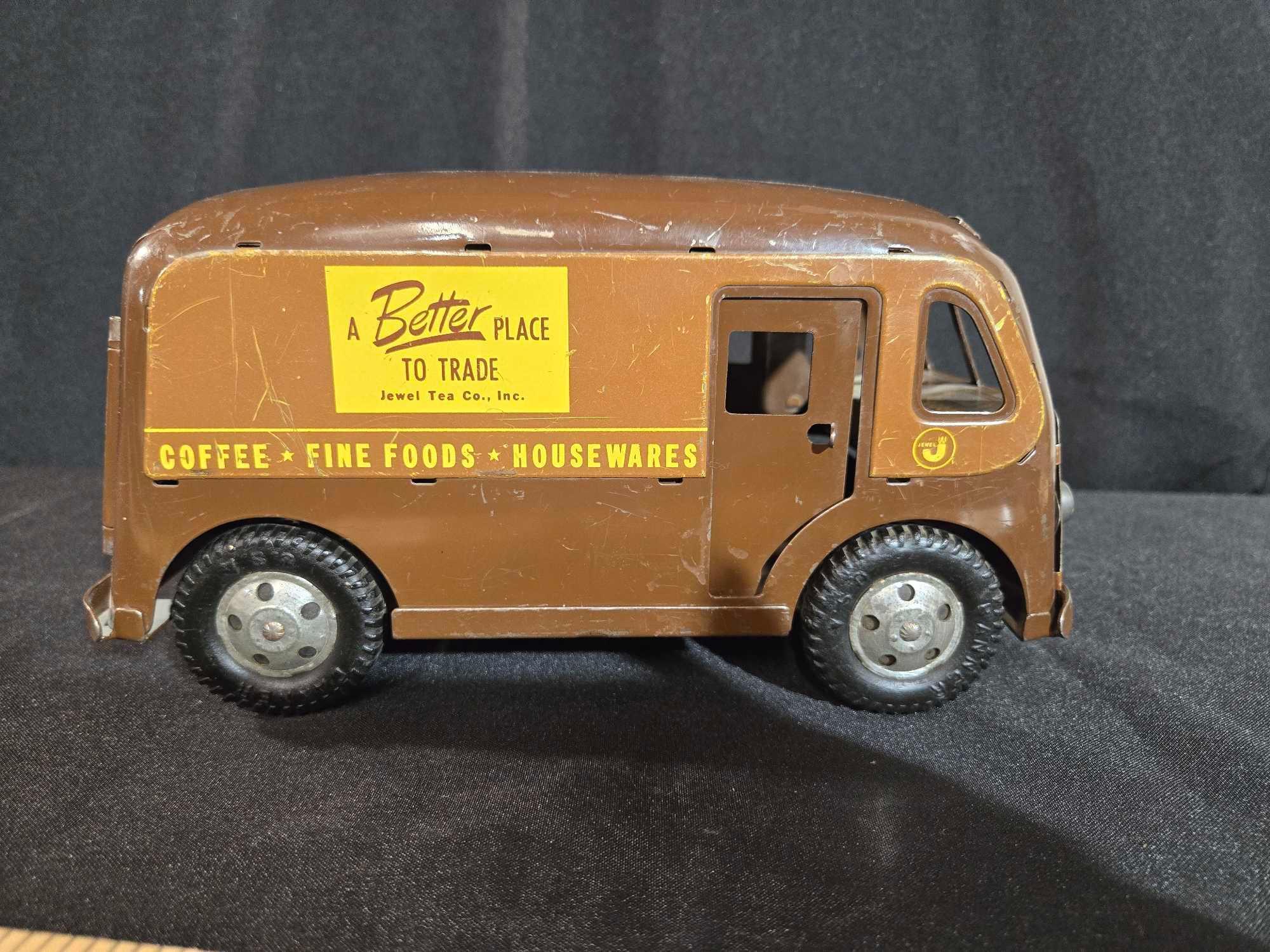 Banner Pressed Steel Jewel Tea Truck