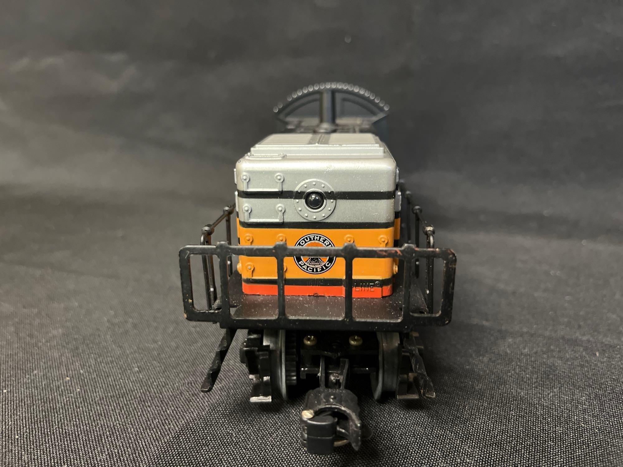 K Line Southern Pacific 2326 Powered Diesel Engines