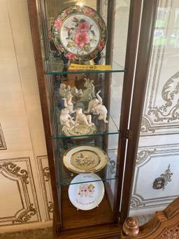 Collector Plates, Frog Statues