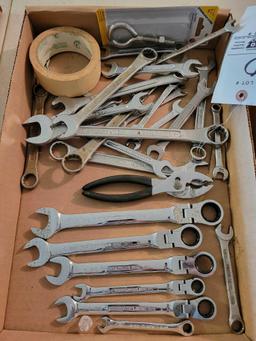 Gear works Ratchet wrenches, wrenches, Pliers