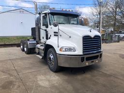 2013 Mack CXU613 tandem tractor, 718K miles