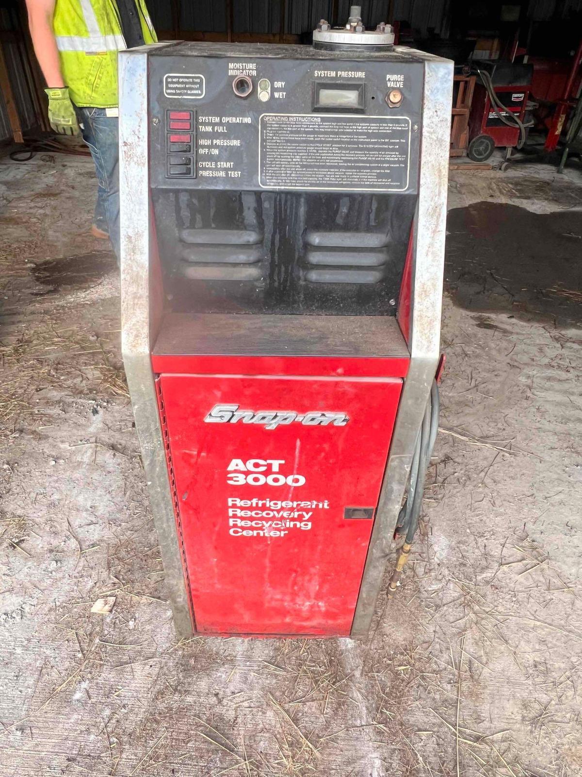 Snap On ACT 3000 refrigerant recovery recycling Proxibid