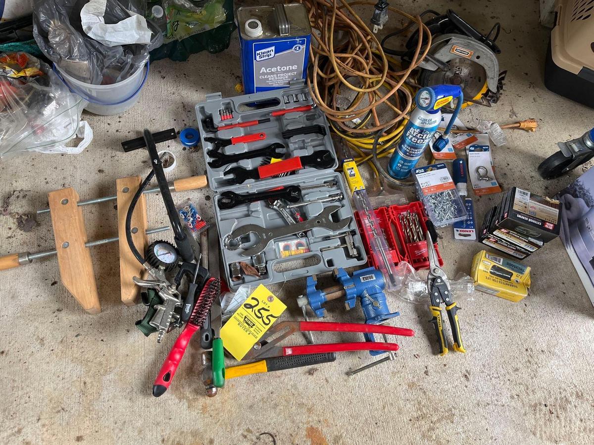 tool set - saw - vice - clamp - hardware