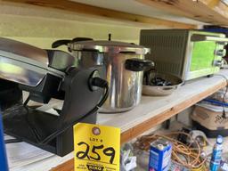 kitchen items - juicer - waffle maker - etc