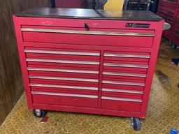 U.S. General toolbox base with key