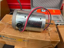 6 small electric motors - sand paper - sander - leak detector