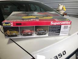 Revell Supervettes model kit