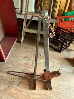 Wooden Tool Chest, Tools, Bumper Jack