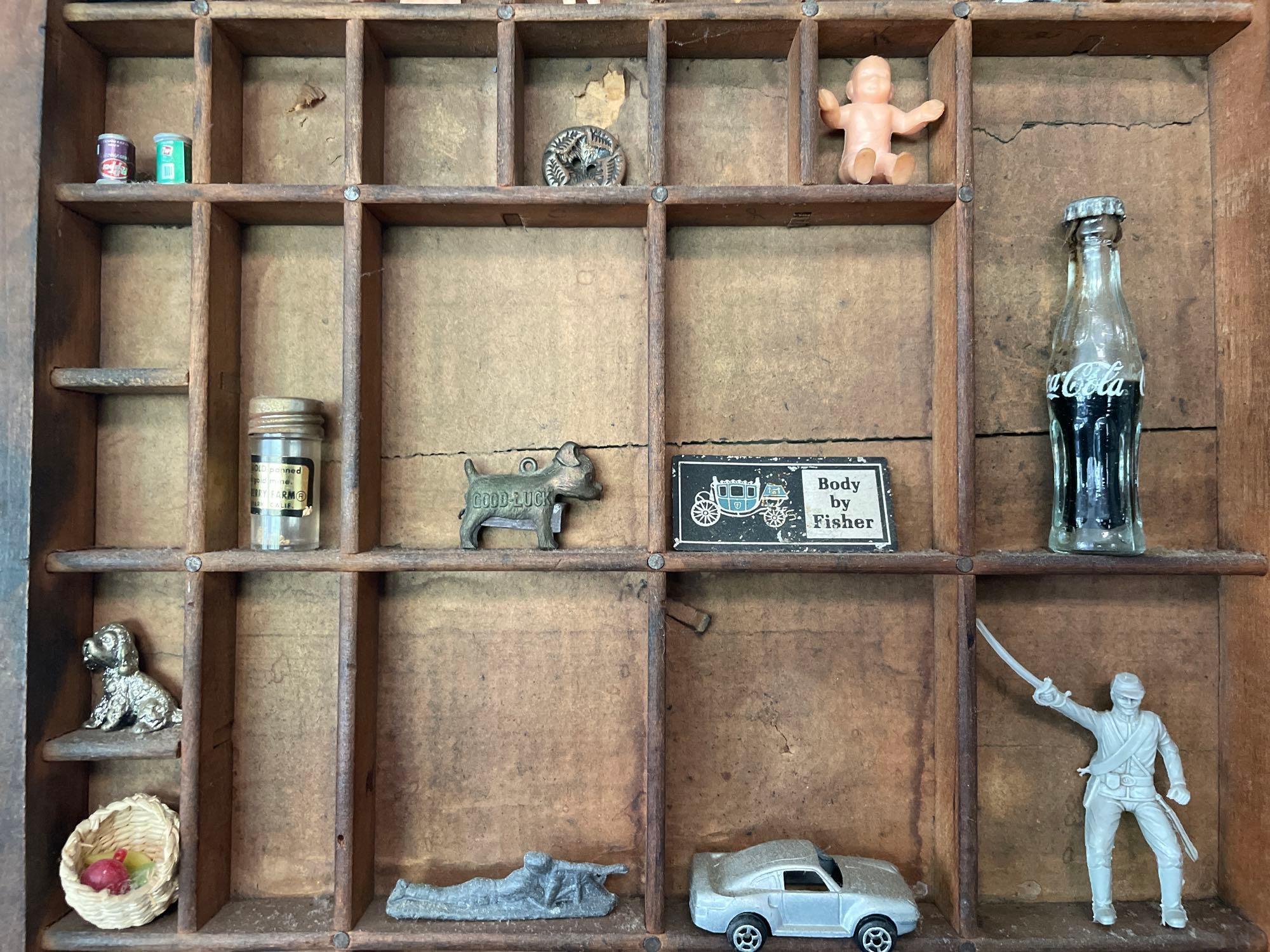 Miniature Items, Wall Decor