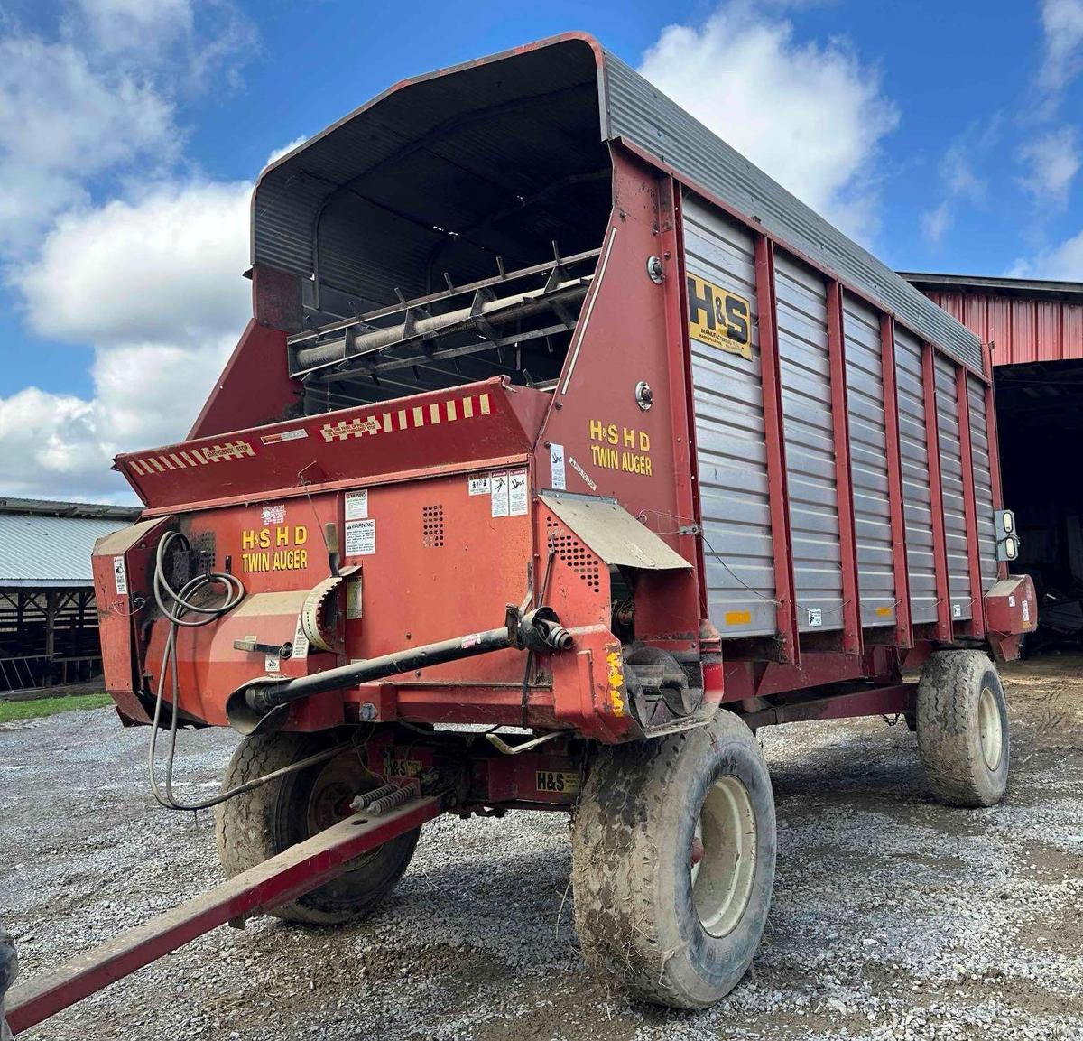 H&S 18' HD twin auger Forage wagon front & rear unload 15 ton single axle