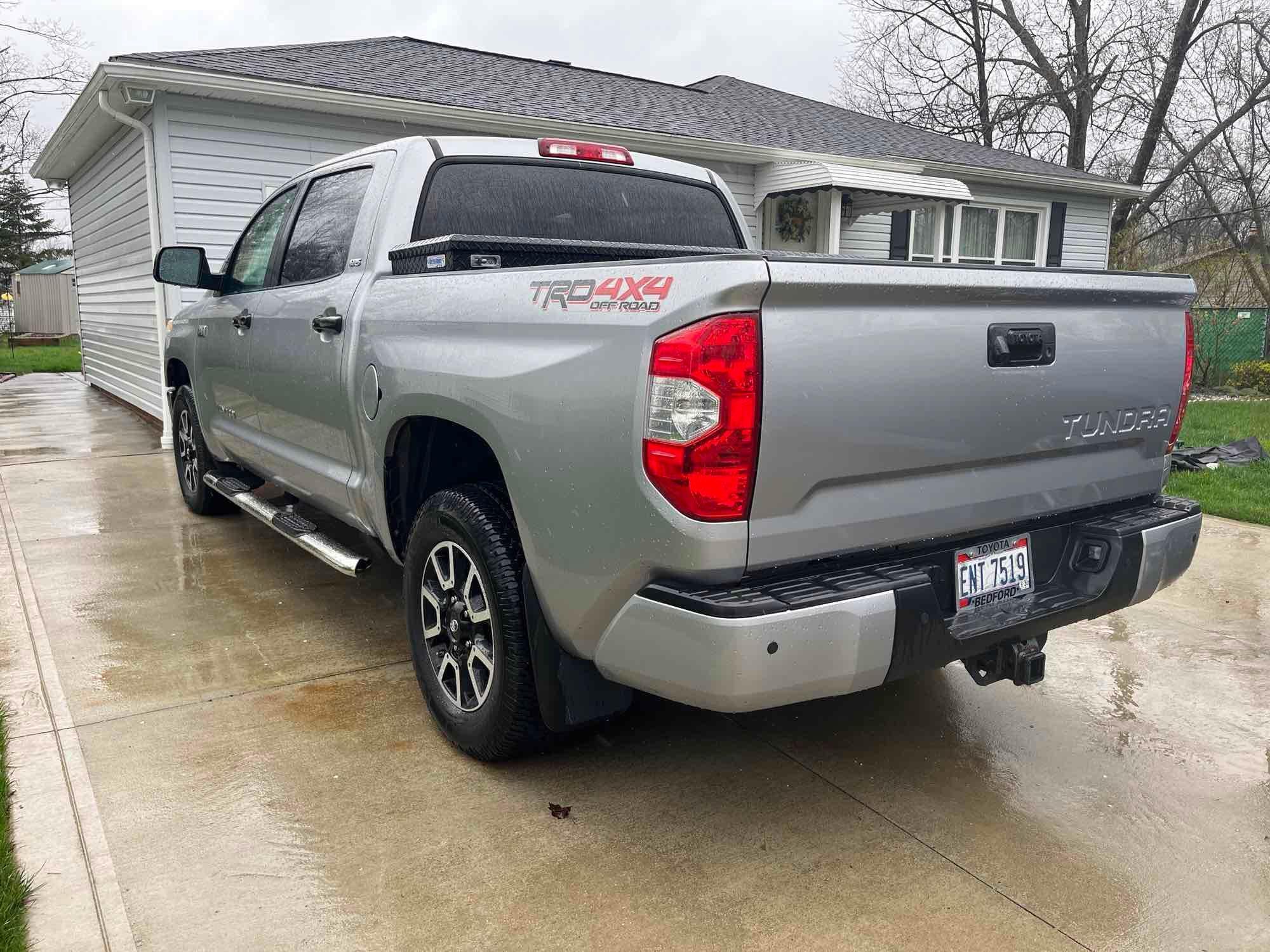 *One Owner* 2016 Toyota Tundra 4x4 Crew Max Pickup Truck with 15,206 Miles