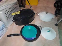 Large Savory Brand Roasting Pan, TLC Roast Pot, Tupperware, & Skillet