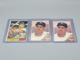 3 Topps Duke Snider Baseball Cards - (1) 1961, (2) 1962