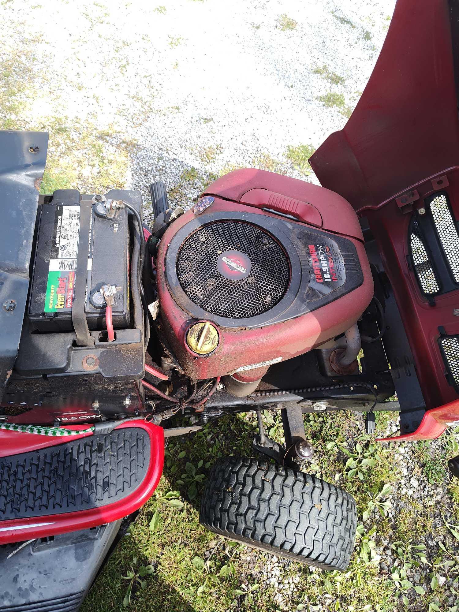 Craftsman Riding Lawn mower DLT 3000