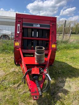 Case IH 8420 4x4 Round baler