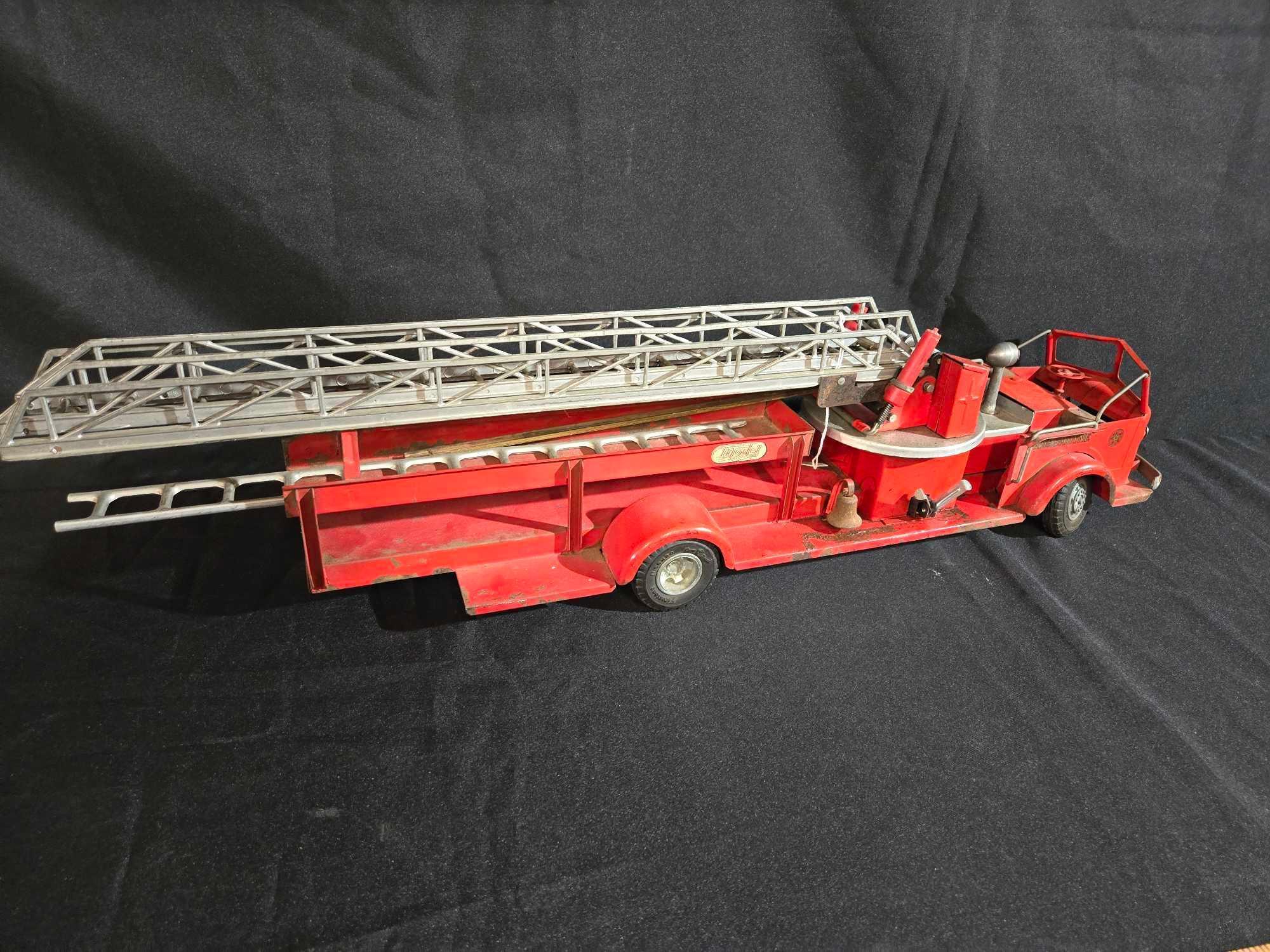 Model Dopke Fire Truck