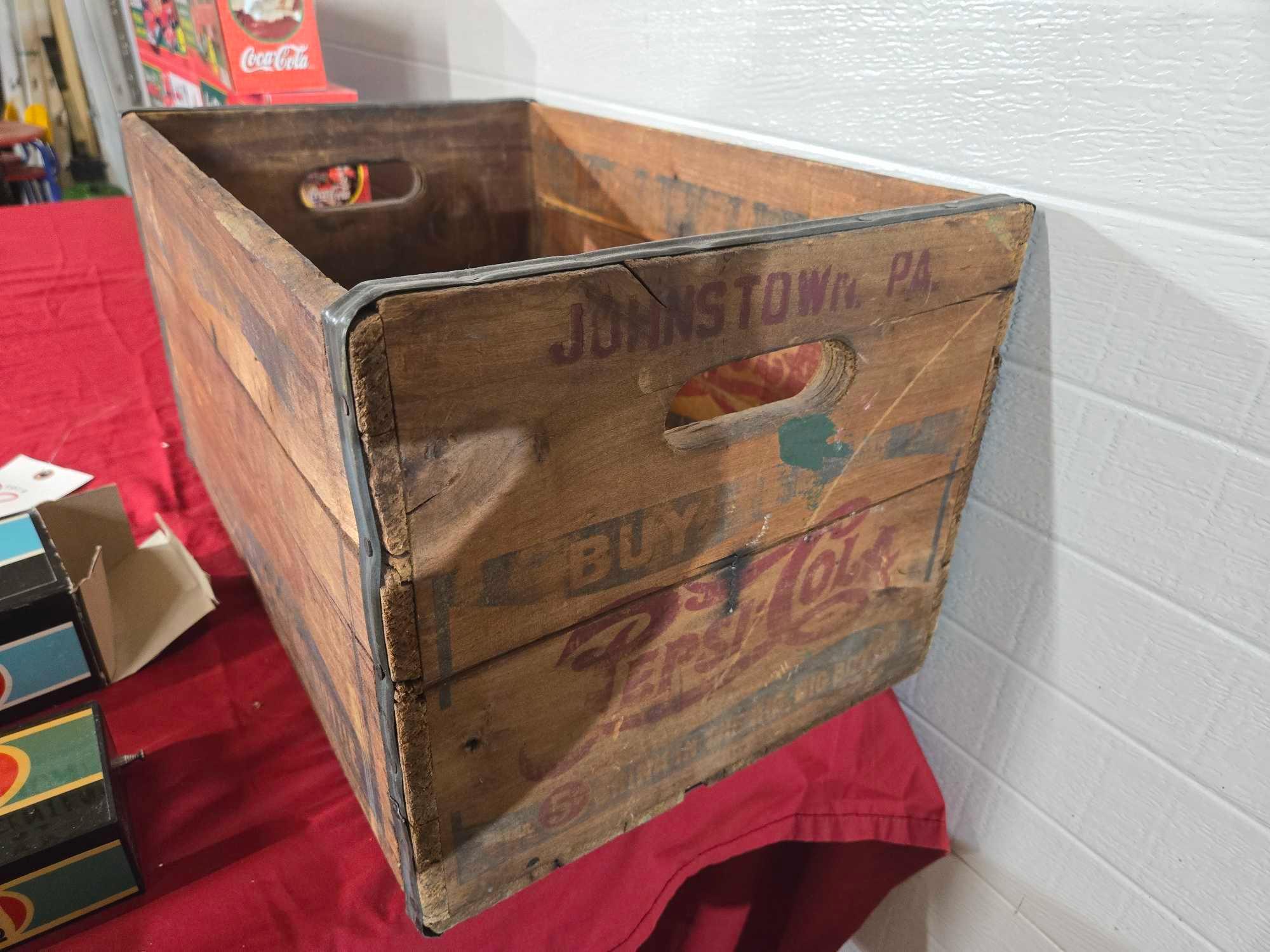 Pepsi Cola Crate and 2 Pepsi Vending Machine Radios