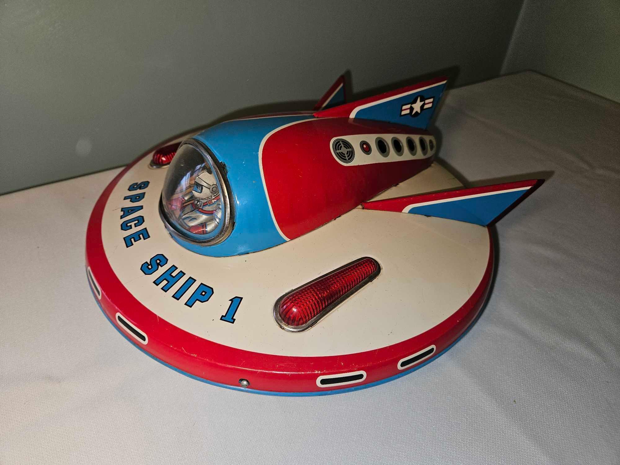 Vintage Space Ship 1 by Modern Toys