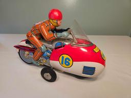 Cragstan Battery Operated Daredevil Stunt Motorcycle