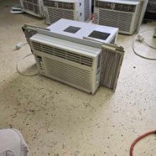 LG window air conditioning unit - works