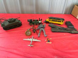 Lionel Western Telegraph Co. Passenger Car - American Railroad Caboose - Assortment of Train Models