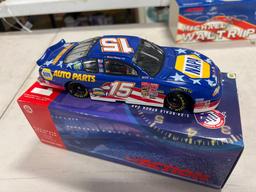 Michael Waltrip 1:24 Diecast Stock Car