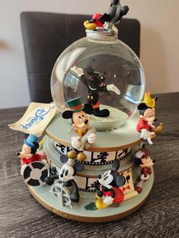 Large vintage Disney Mickey Mouse music box snow globe