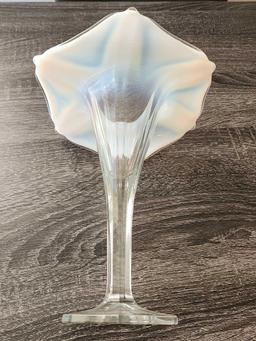 Vintage 10.5" opalescent glass jack in the pulpit vase