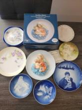 Decorative plate lot